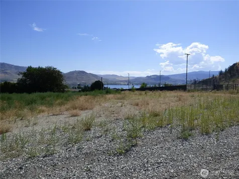 17 Swann Lane Oroville WA 98844