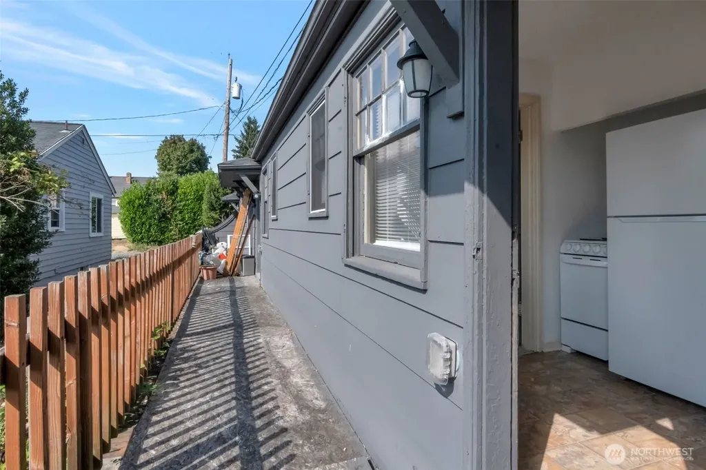 2135 4th Street Bremerton WA 98312