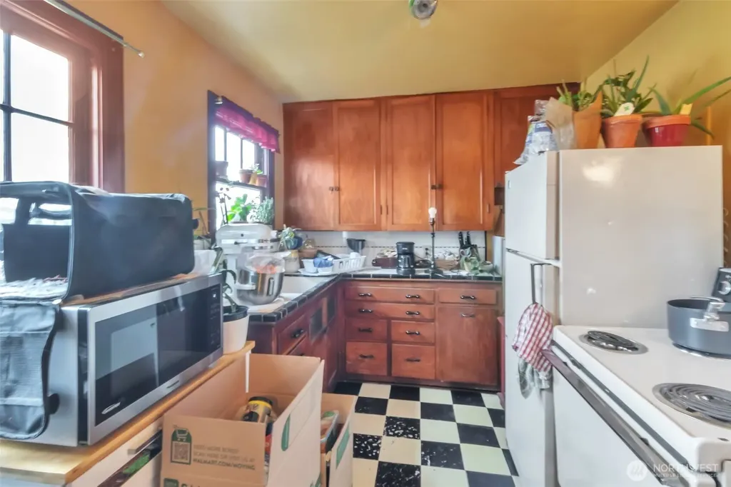 801 Veneta Avenue Bremerton WA 98337