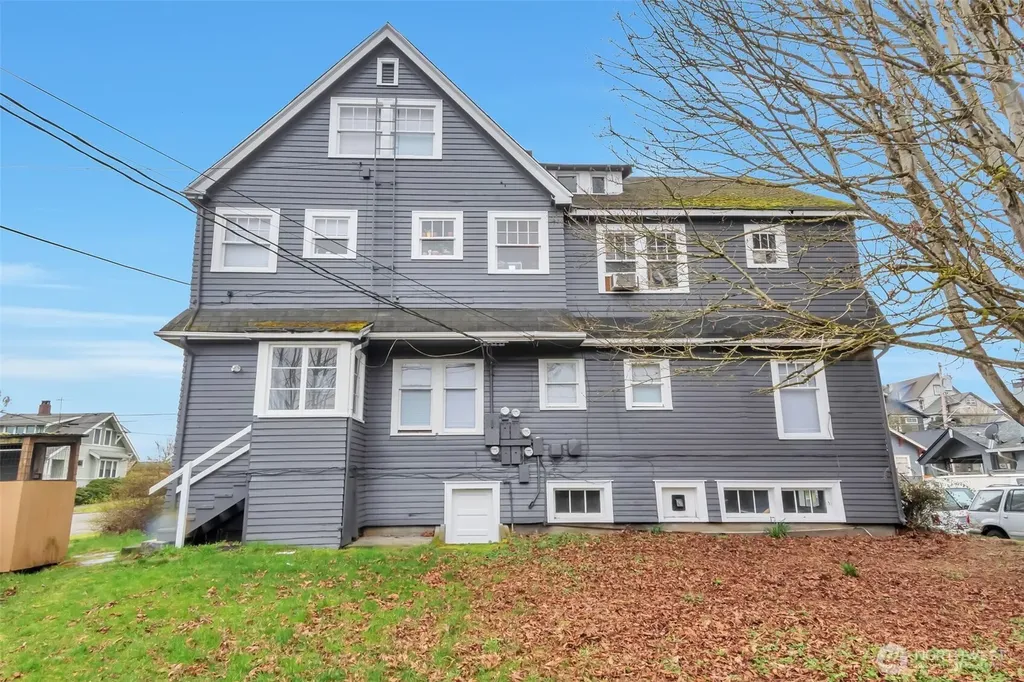 801 Veneta Avenue Bremerton WA 98337