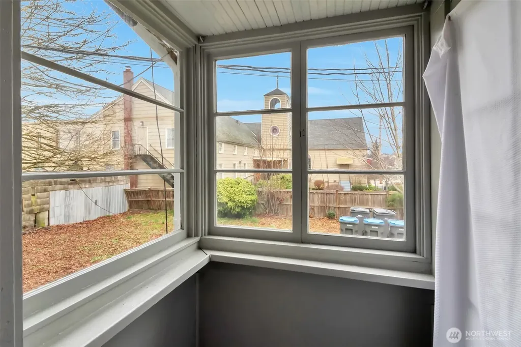 801 Veneta Avenue Bremerton WA 98337