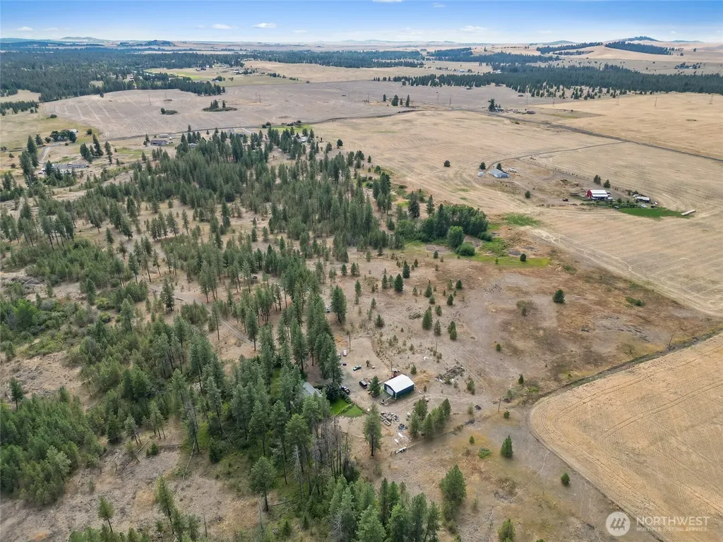 228 W Four Mound Road Nine Mile Falls WA 99026