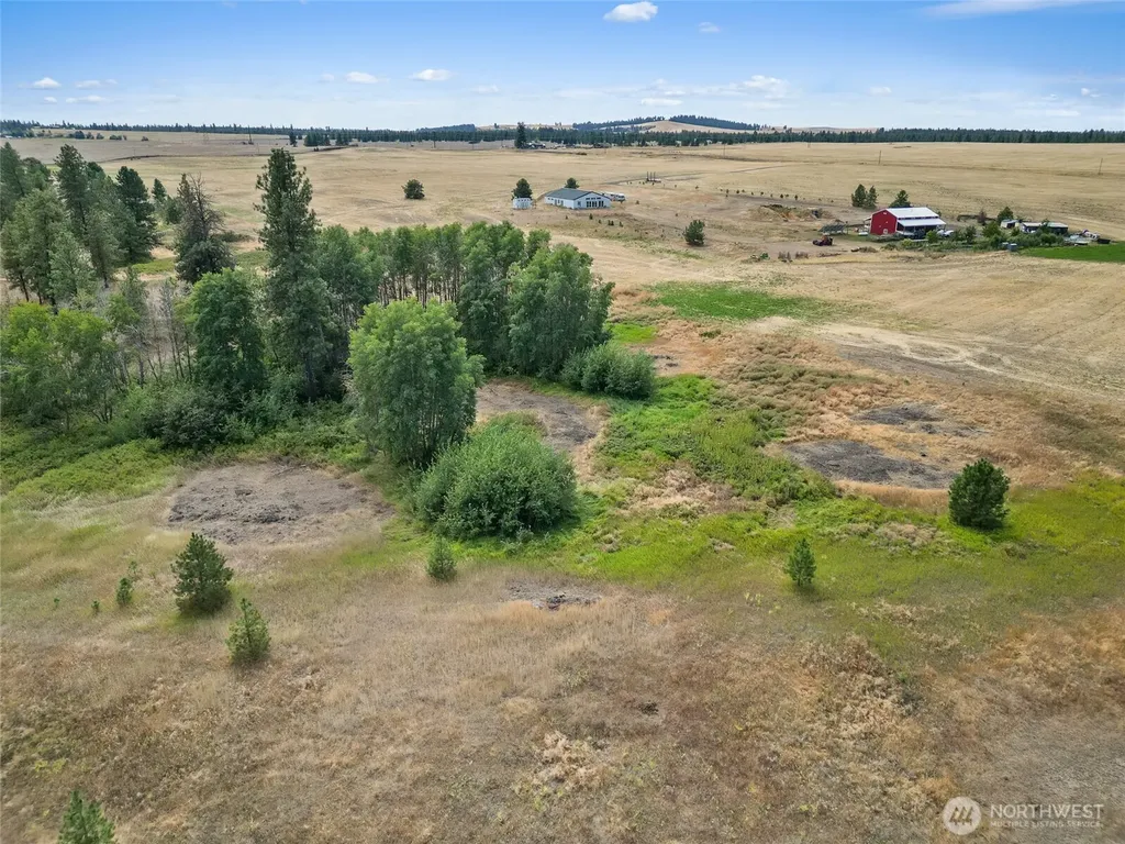 228 W Four Mound Road Nine Mile Falls WA 99026