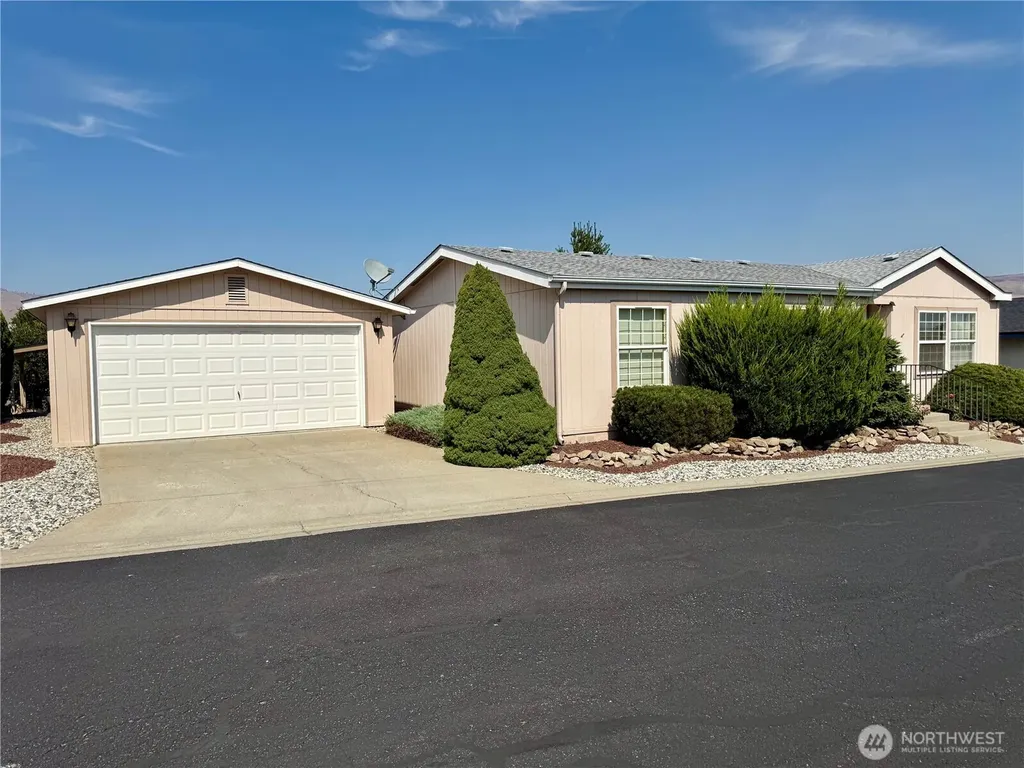 1628 Pleasant Avenue Wenatchee WA 98801
