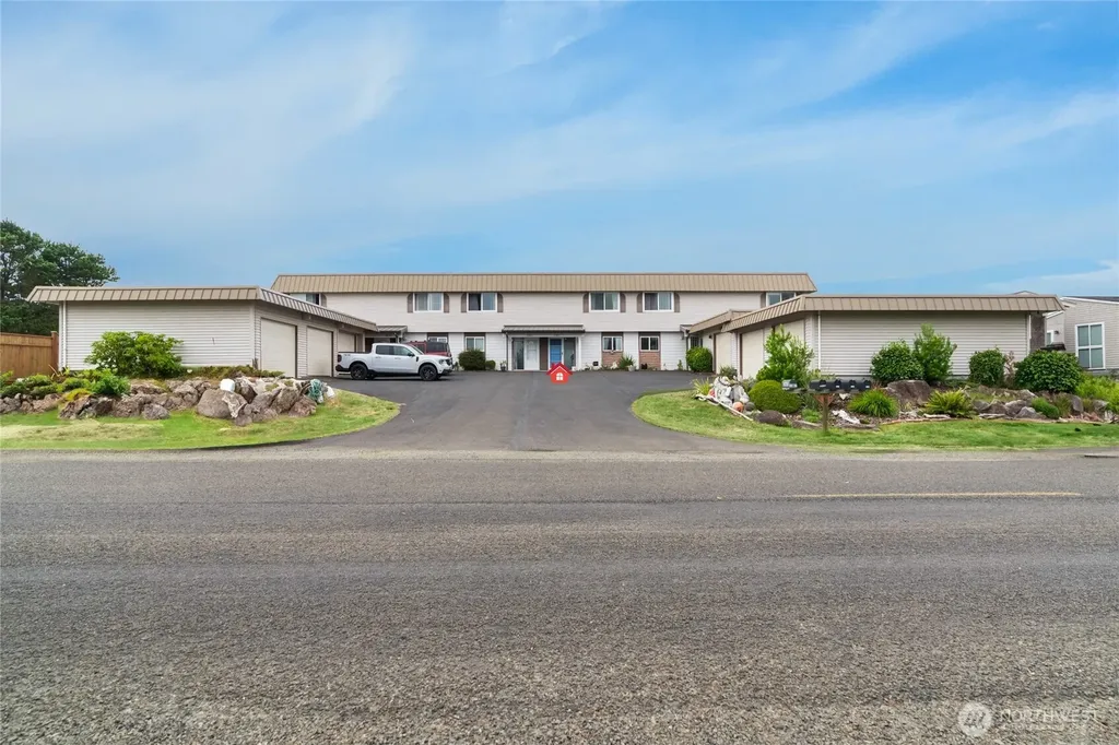 33613 G Street Ocean Park WA 98640