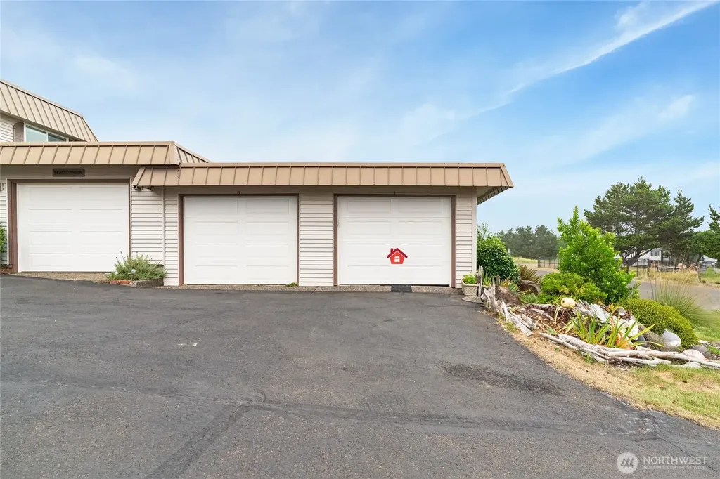 33613 G Street Ocean Park WA 98640