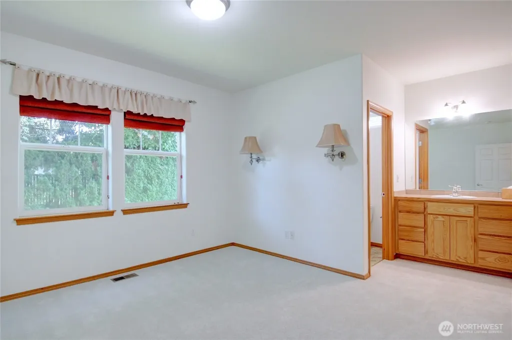 448 Garden Lane Burlington WA 98233
