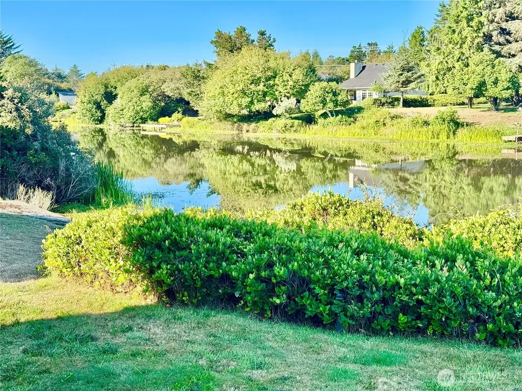 333 Canal Drive NE Ocean Shores WA 98569