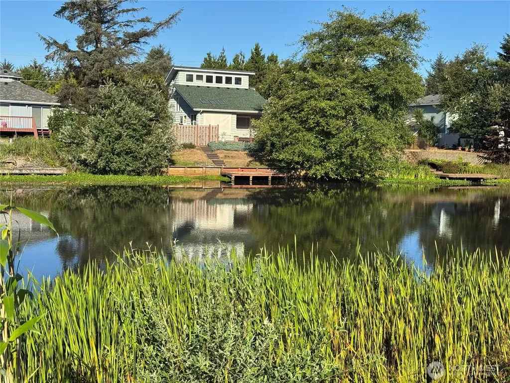 333 Canal Drive NE Ocean Shores WA 98569