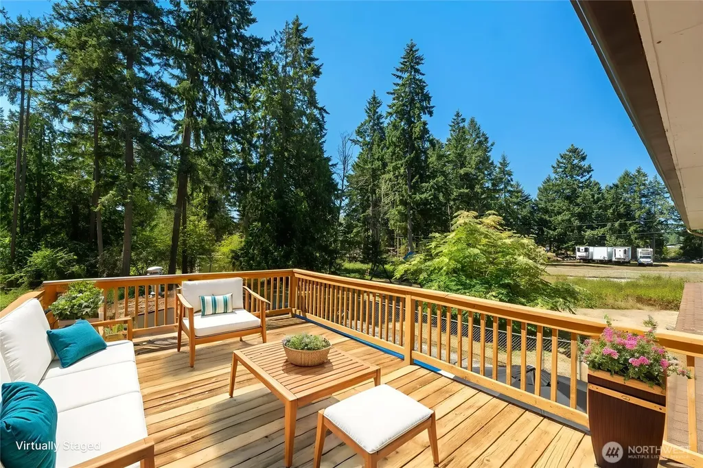 4803 Military Road E Tacoma WA 98446