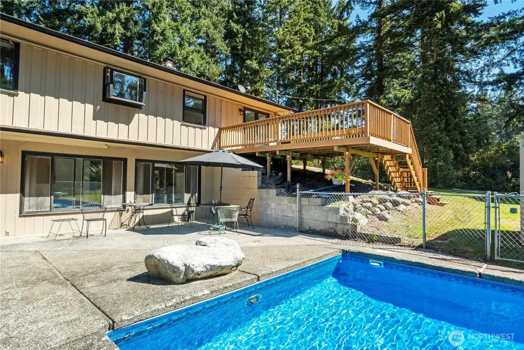 4803 Military Road E Tacoma WA 98446