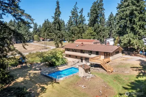 4803 Military Road E Tacoma WA 98446