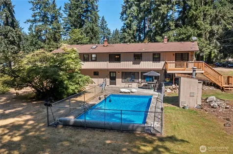 4803 Military Road E Tacoma WA 98446
