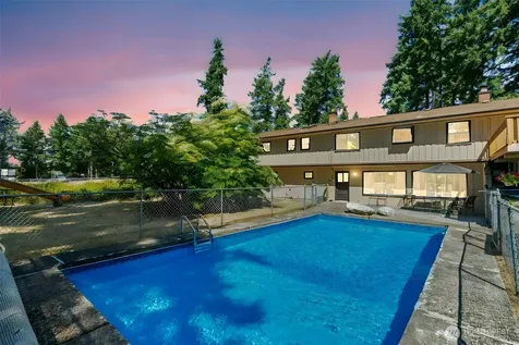 4803 Military Road E Tacoma WA 98446
