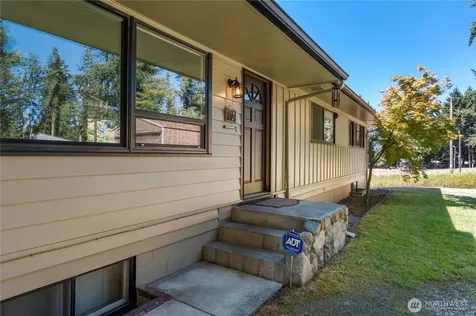 4803 Military Road E Tacoma WA 98446