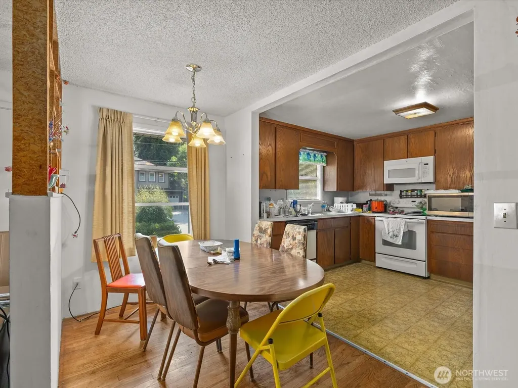 15031 78th Ave NE Kenmore WA 98028