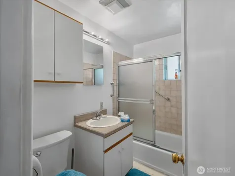 15031 78th Ave NE Kenmore WA 98028