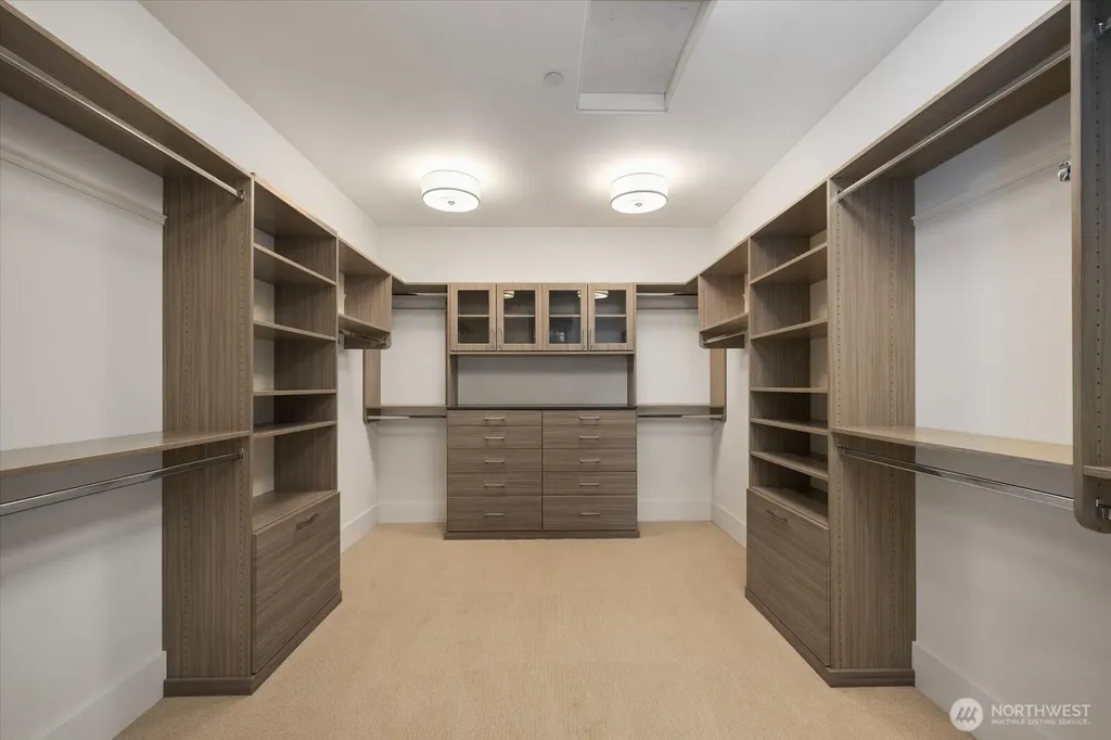 10924 SE 24th Place Bellevue WA 98004