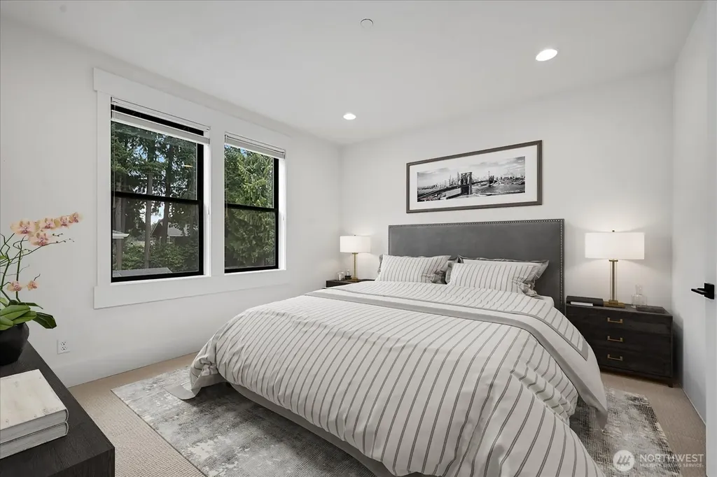 10924 SE 24th Place Bellevue WA 98004