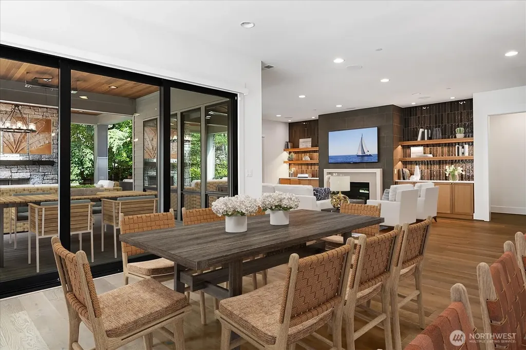 10924 SE 24th Place Bellevue WA 98004