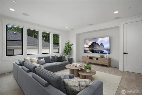 10924 SE 24th Place Bellevue WA 98004