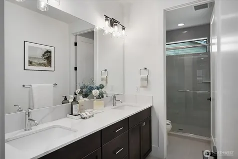 10924 SE 24th Place Bellevue WA 98004