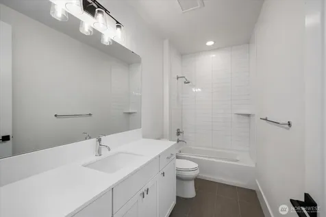 10924 SE 24th Place Bellevue WA 98004