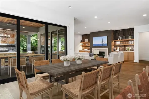10924 SE 24th Place Bellevue WA 98004