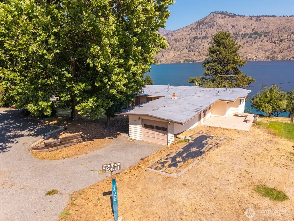 15082 South Lakeshore Road Chelan WA 98816