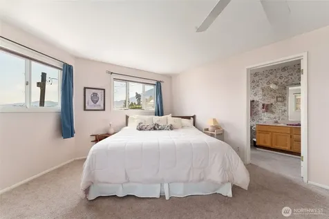15082 South Lakeshore Road Chelan WA 98816
