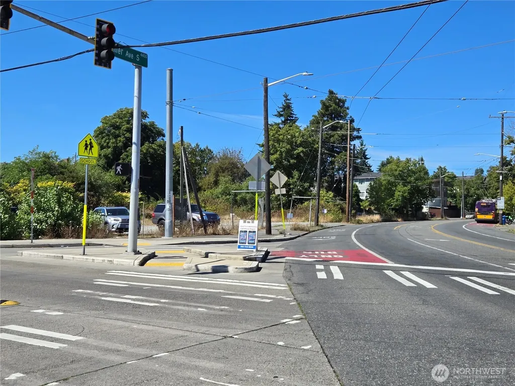 6211 Rainier Avenue S Seattle WA 98118