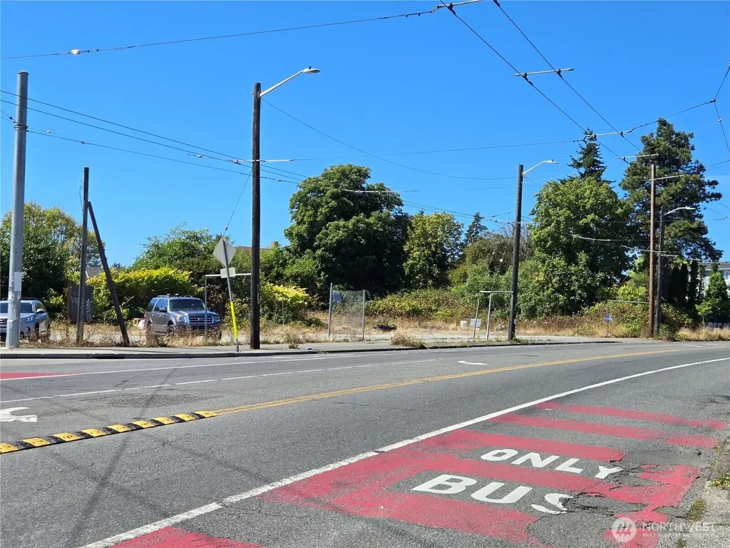 6211 Rainier Avenue S Seattle WA 98118