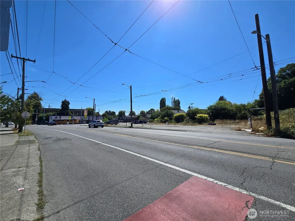 6211 Rainier Avenue S Seattle WA 98118