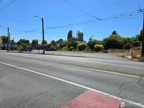 6211 Rainier Avenue S Seattle WA 98118