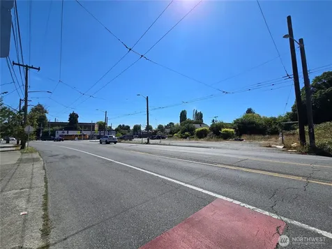 6211 Rainier Avenue S Seattle WA 98118