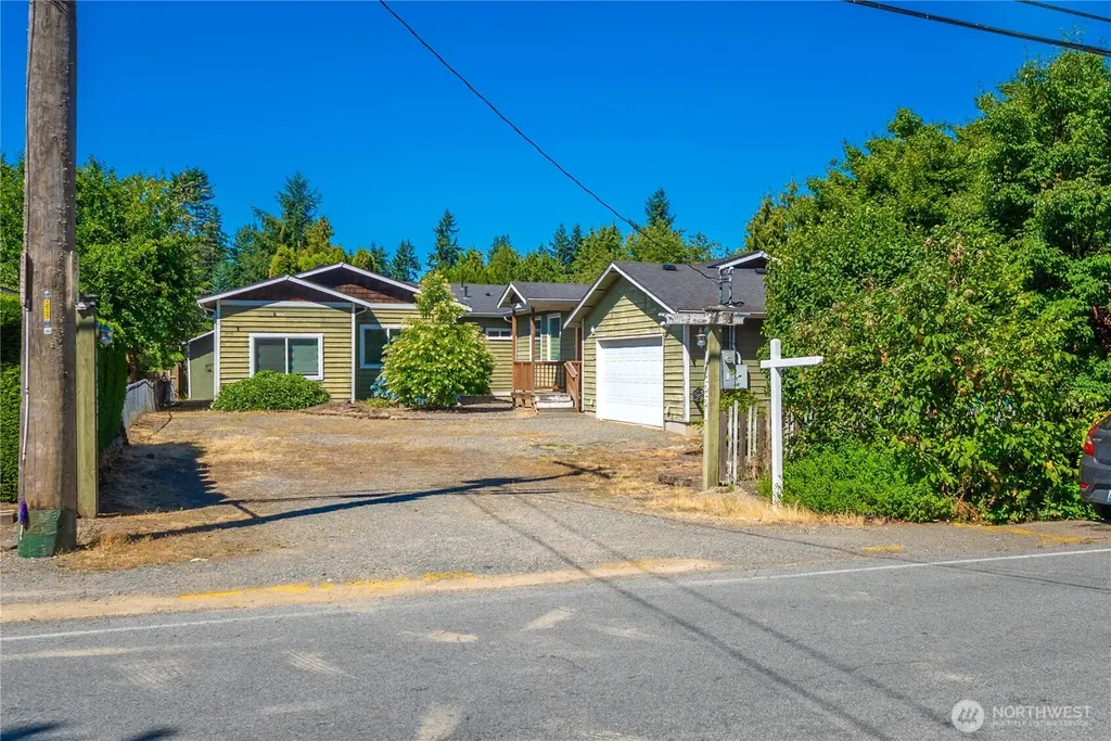 17551 12th Avenue NE Shoreline WA 98155