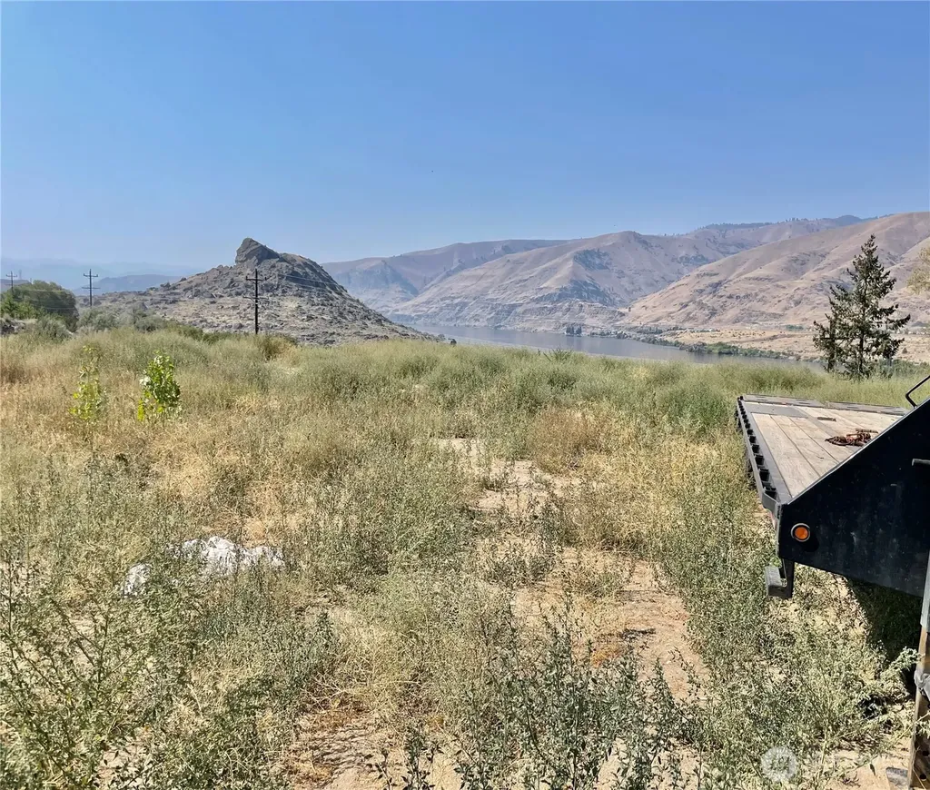 13512 Us Highway 2 East Wenatchee WA 98802