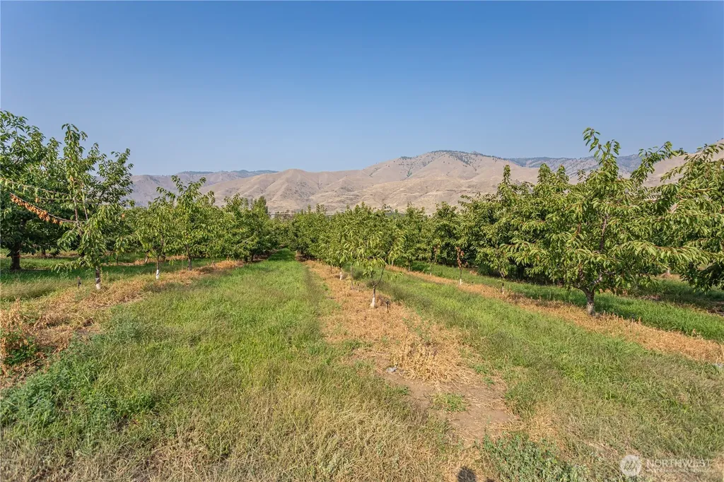 13512 Us Highway 2 East Wenatchee WA 98802