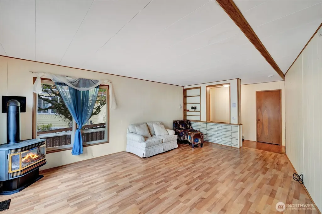 18425 NE 95th Street Redmond WA 98052