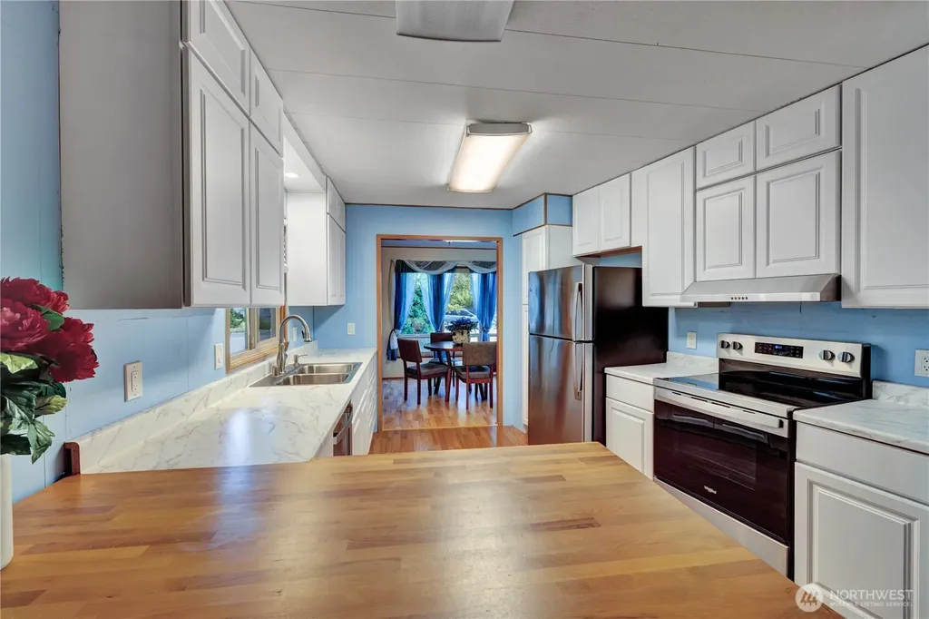 18425 NE 95th Street Redmond WA 98052