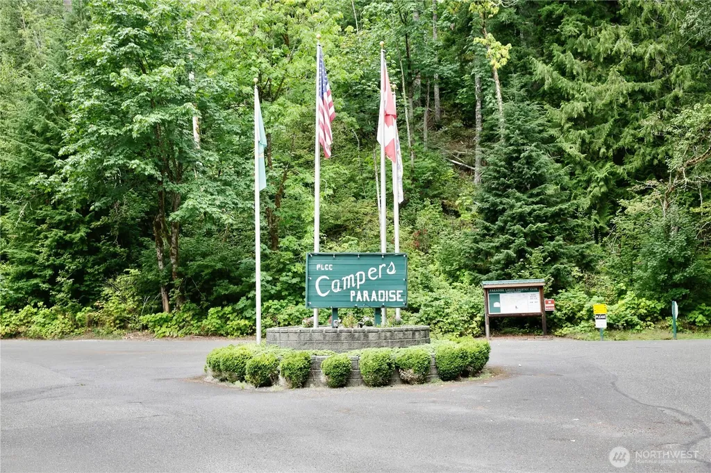 1074 Birch Lane Sumas WA 98295
