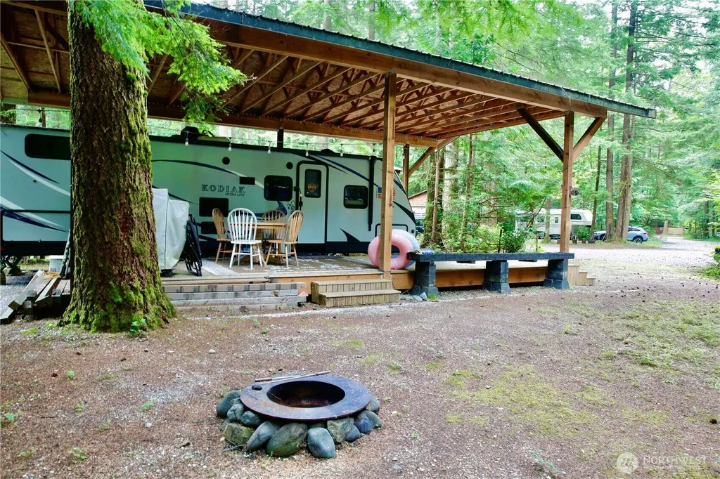 1074 Birch Lane Sumas WA 98295