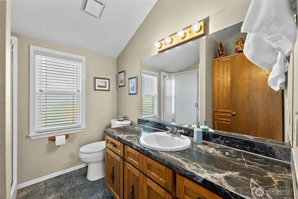 6704 224th Street E Spanaway WA 98387