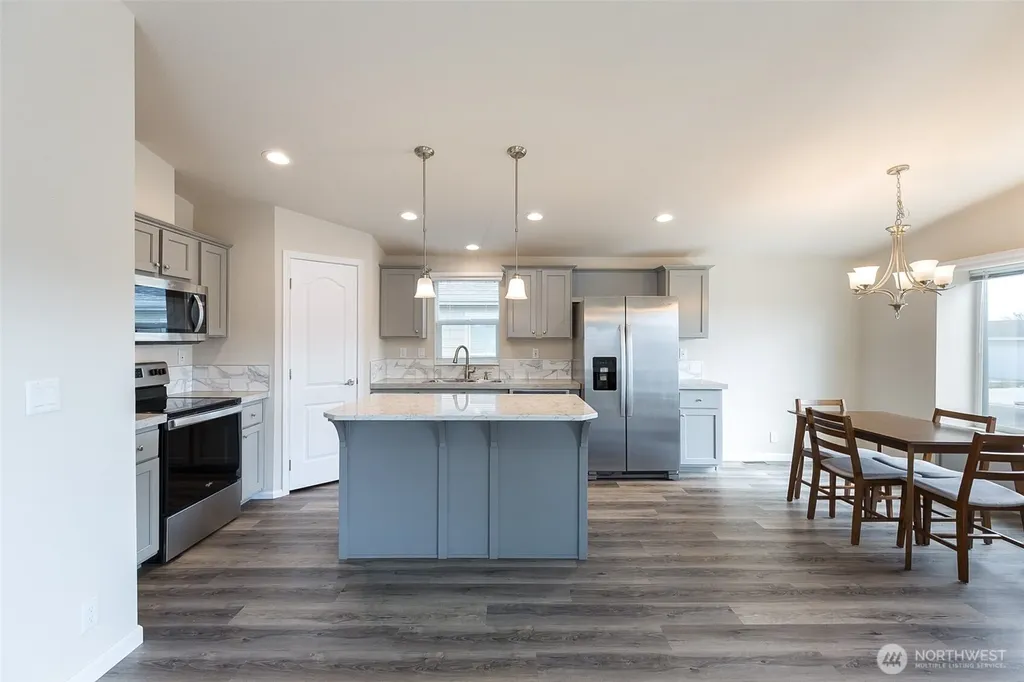 883 N Rock Rose Avenue Sequim WA 98382