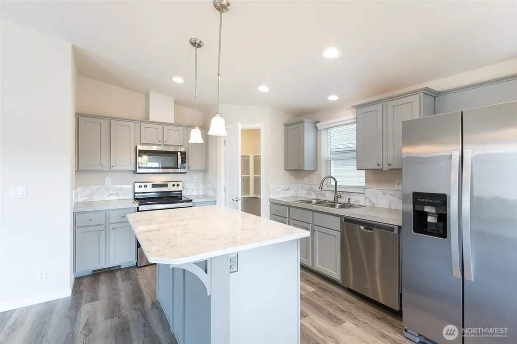 883 N Rock Rose Avenue Sequim WA 98382