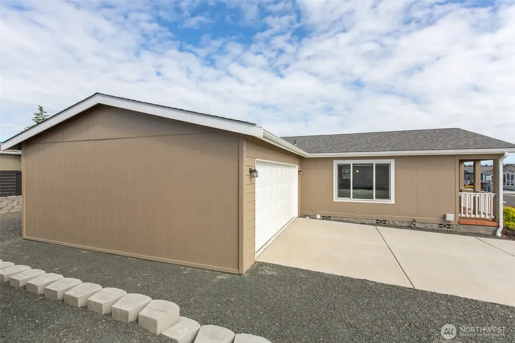 883 N Rock Rose Avenue Sequim WA 98382