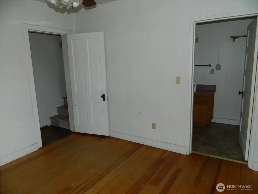 26 Palmer Avenue Loomis WA 98827