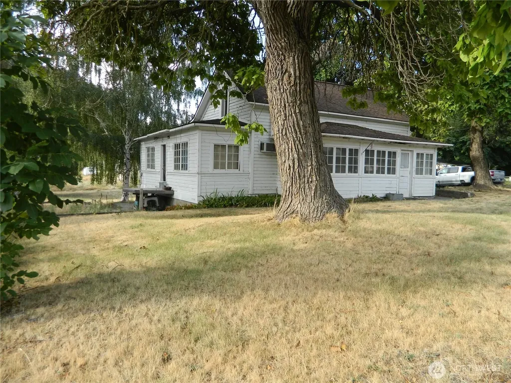 26 Palmer Avenue Loomis WA 98827