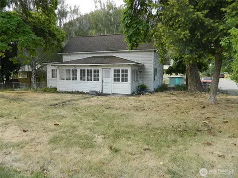 26 Palmer Avenue Loomis WA 98827