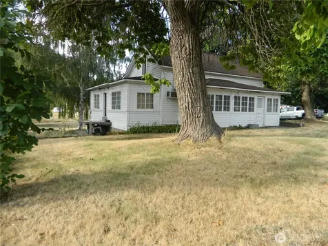 26 Palmer Avenue Loomis WA 98827